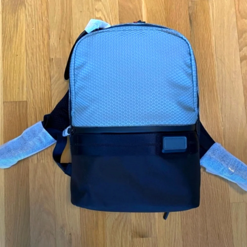 osprey daylite carry-on wheeled duffel 40 Liter Size:11 access items lowstock TUMI Alpha Bravo Surveillance